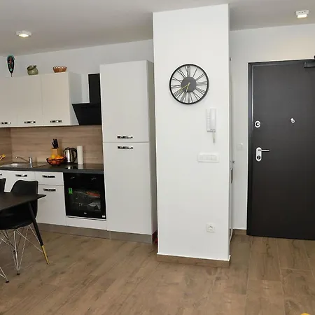 Nicole - One Bedroom With Balcony Zadar